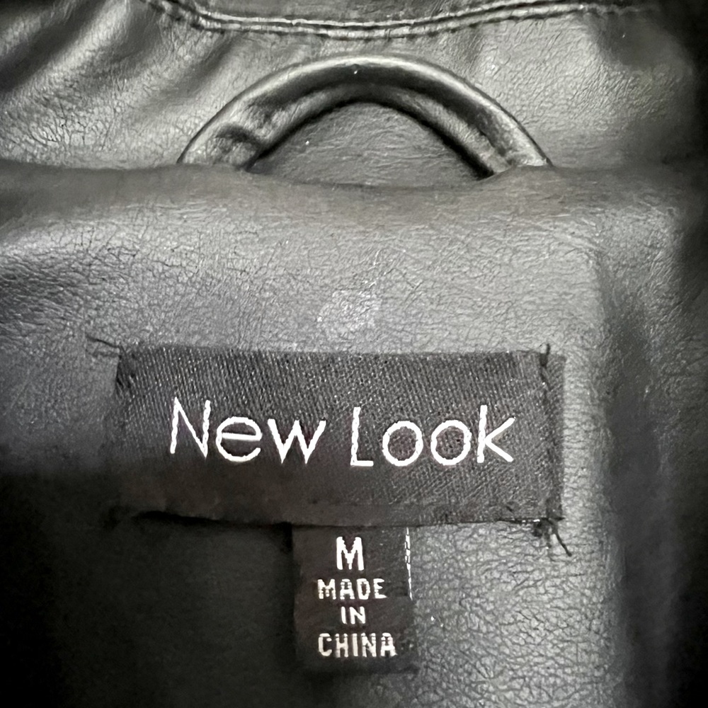 NEW LOOK BLACK FAUX LEATHER MOTO JACKET - Picture 4 of 6
